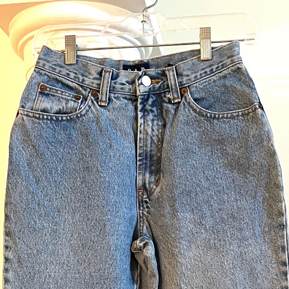 Gap Medium Wash Vintage Mom Jeans 👖 Tapered Ankle Length High Rise Excellent - Picture 3 of 10